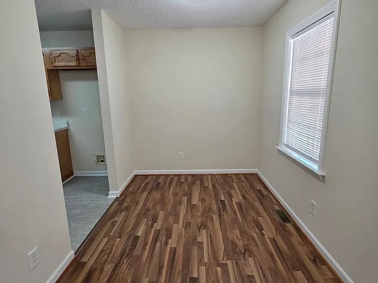 312 Hill St — Photo 3