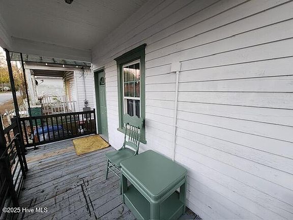 3rd image of 113 E Highland Avenue