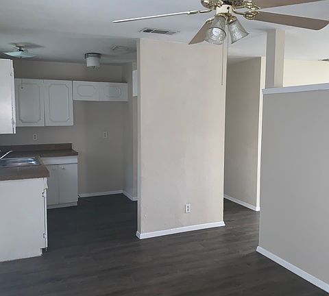 4th image of 817 Aero Ave