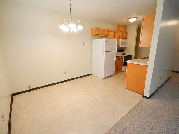 5th image of 801 6th St NE #5