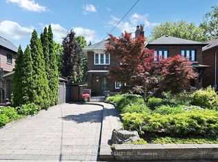 1 Valleyview Gdns, Toronto, ON M6S2B5
