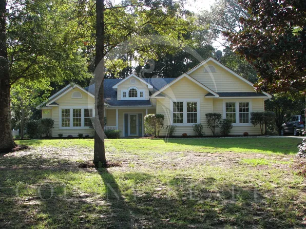 1028 Creek Rd, Kitty Hawk, NC 27949