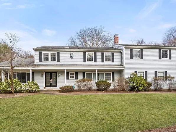 18 Bishop Rd, Sharon, MA 02067