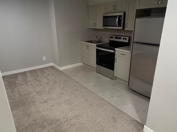 53 Herron Mews NE, Calgary, AB T3P 1Y1