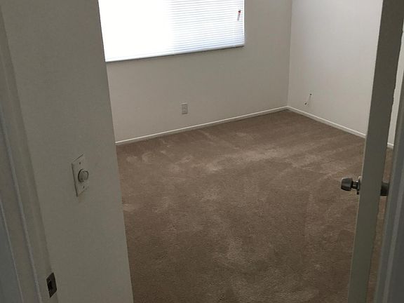 5th image of 7743 Newcastle Ct