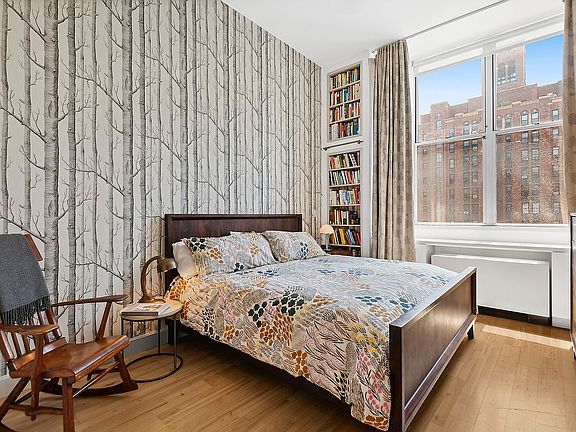 4th image of 420 W 25th St APT 7G