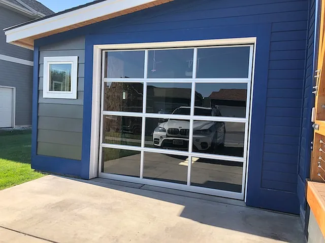 Oversized Garage - 4212 Toole St
