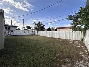 5th image of 728 SW 6th Street