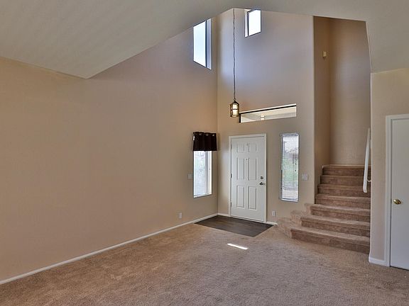 5th image of 8910 W Laurel Ln