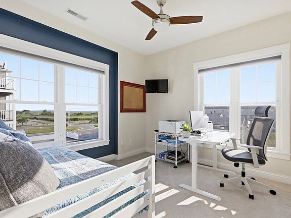 4th image of 233 Beach Rd #B1