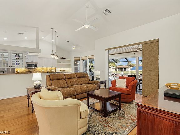 4th image of 13884 Sleepy Hollow Ln
