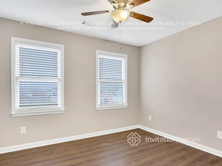 5504 Millers Creek Dr — Photo 16