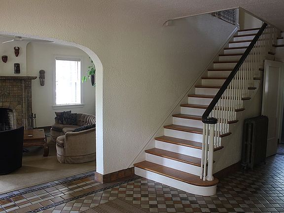 2nd image of 6965 Pershing Ave