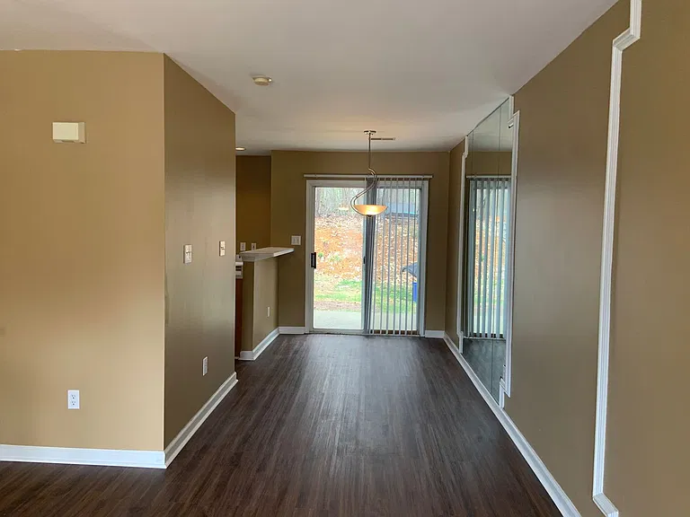 3703 Winborne Ln — Photo 3