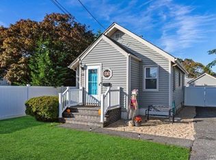 362 Arnold Ave, West Babylon, NY 11704