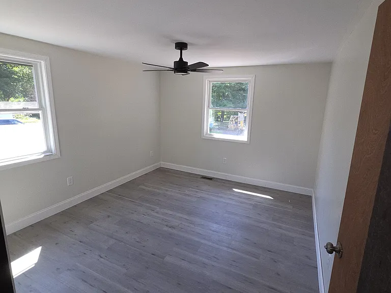 132 W Stafford Rd — Photo 8