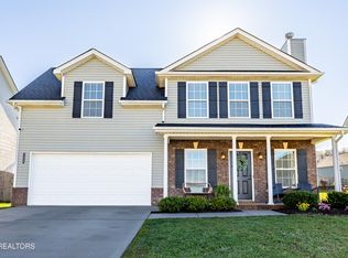 3328 Song Sparrow Dr, Maryville, TN 37803