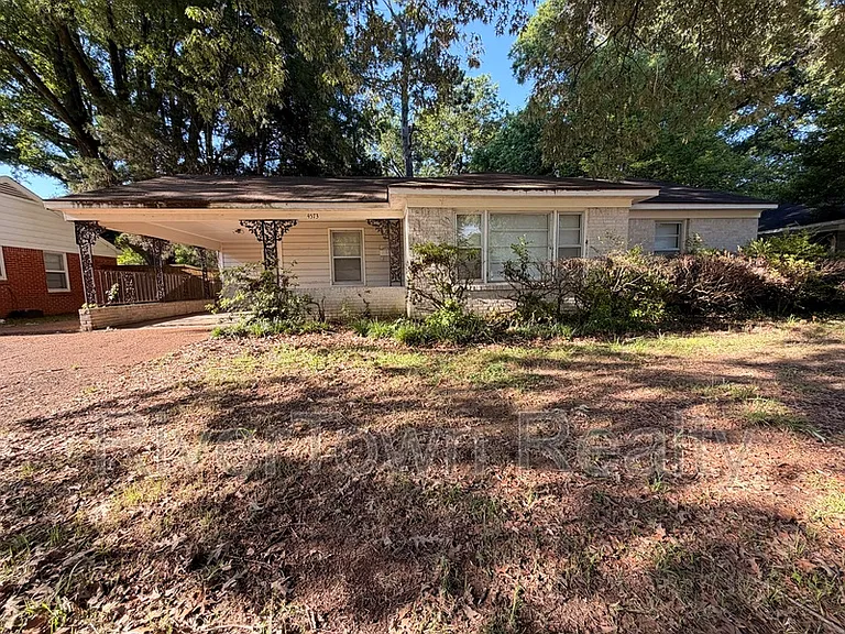 4573 Boyce Rd — Photo 2