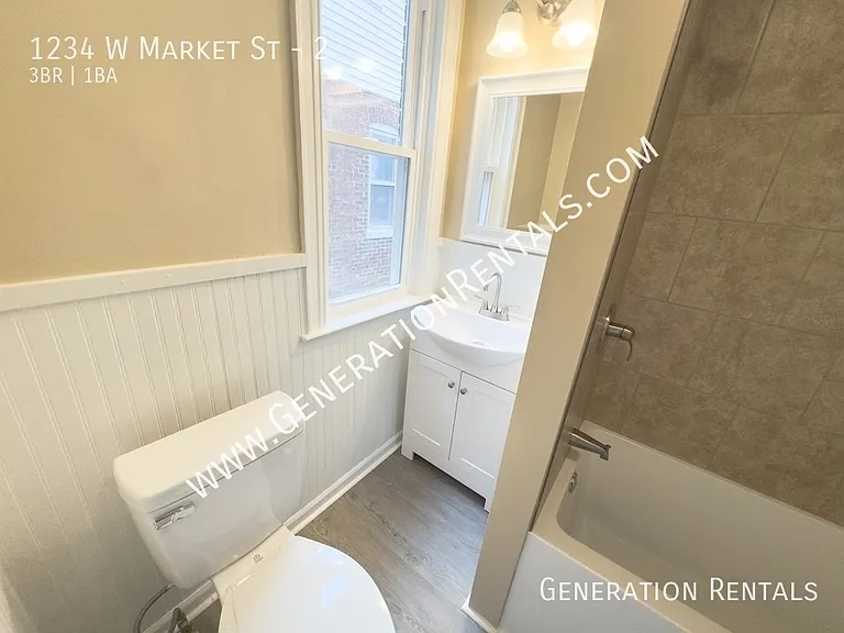 1234 W Market St #2 — Photo 2