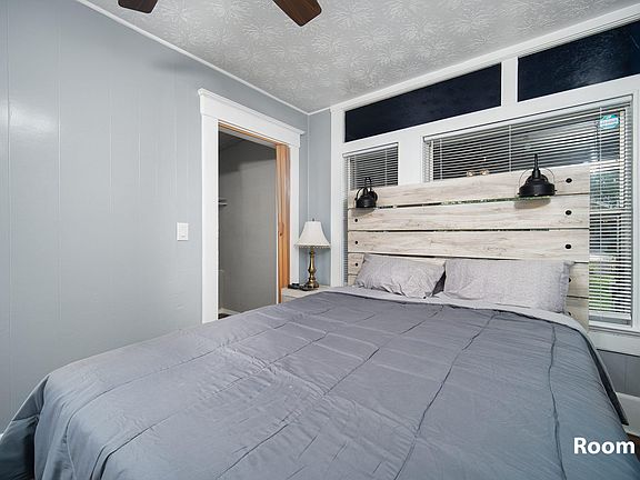 3rd image of 8091 Hawthorne St #14983966