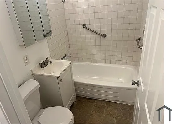 2354 Fruitvale Ave #1 — Photo 9