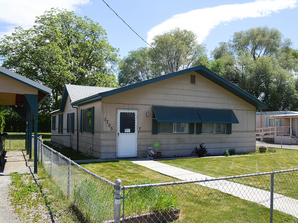 1st image of 1705/1707 S 9th Ave