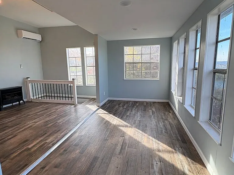 665 Blennerhassett Hts — Photo 2