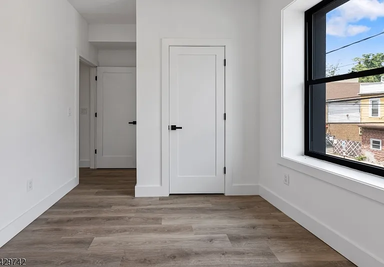 189 Dayton Ave #101 — Photo 2