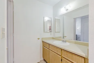 Studio, $1,088 — Photo 4