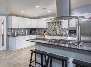 9225 W Ira St, Tucson, AZ 85735