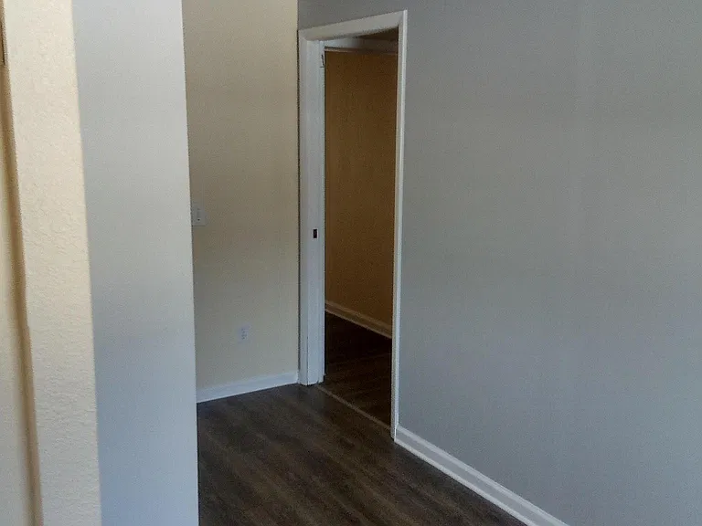 6839 Oakdale Dr — Photo 12