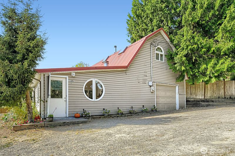 3rd image of 11651 SE 212th Place