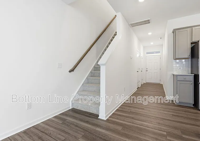 27 Broward Ln — Photo 12