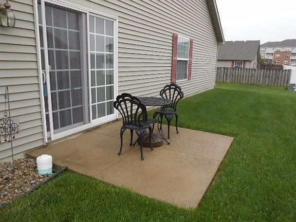 2nd image of 1718 W 86th Ln