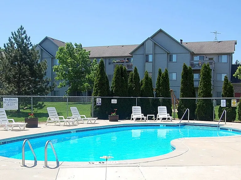 Stone Creek Apartments — Photo 7