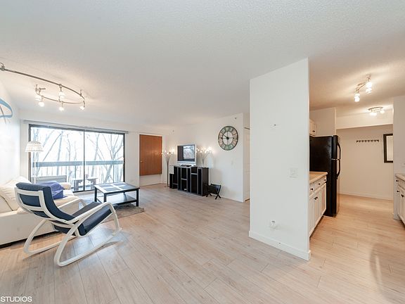 4th image of 1800 Huntington Blvd APT 201