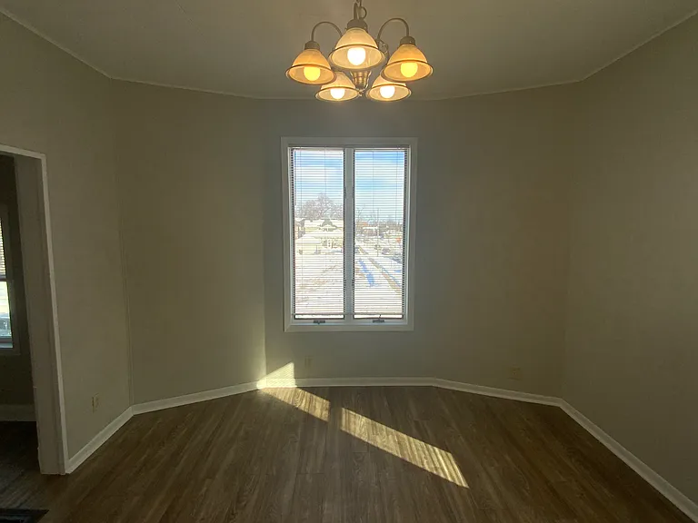 1725 John Ave — Photo 22