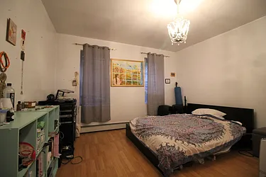 Rented by Uptown Flats LLC