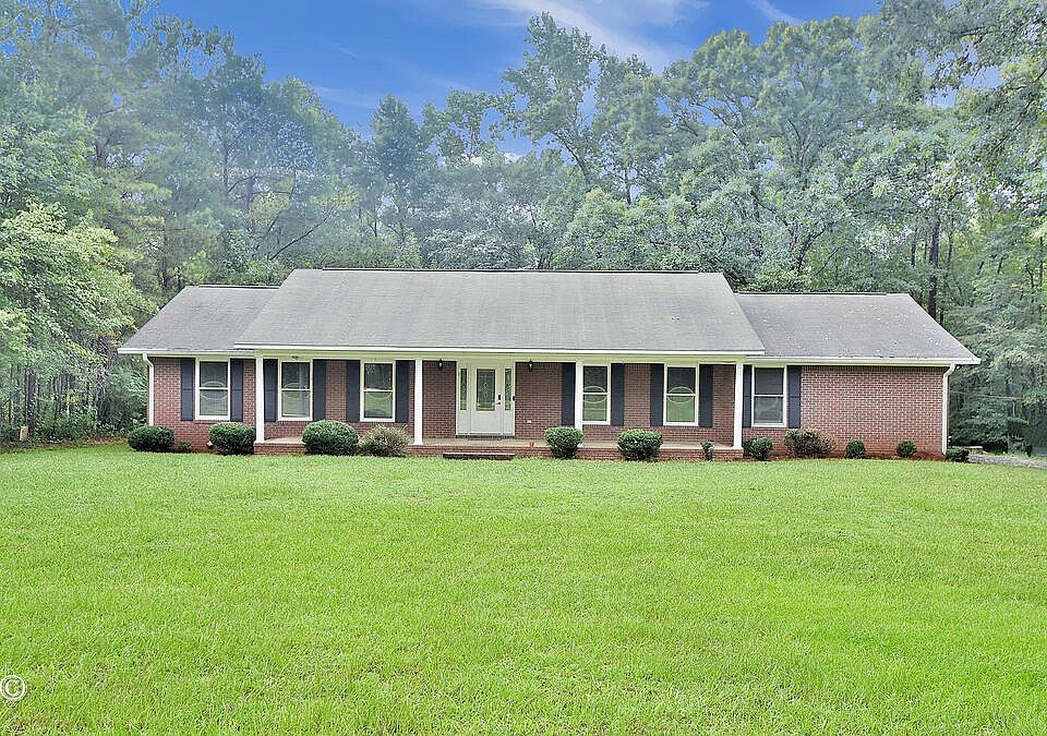 1st image of 560 Lee Road 246