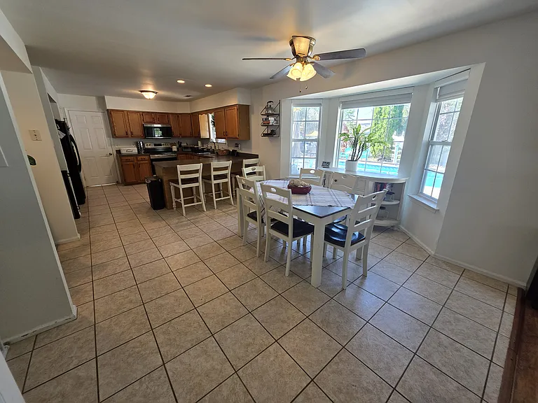 138 Persimmon St — Photo 8