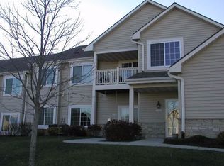21864 N Weather Edge Cir, Lannon, WI 53046