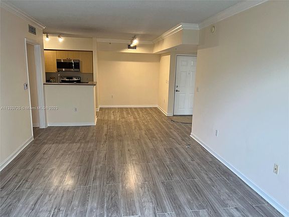 3rd image of 1919 Van Buren St APT 420A