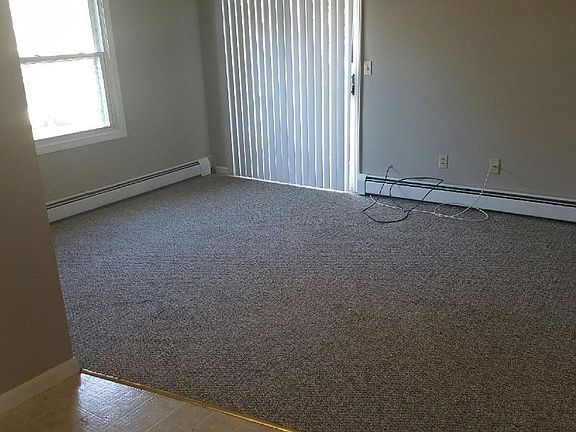 3rd image of 10 East St APT 211