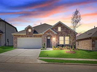 1919 Bobbin Mill Ln, Forney, TX 75126