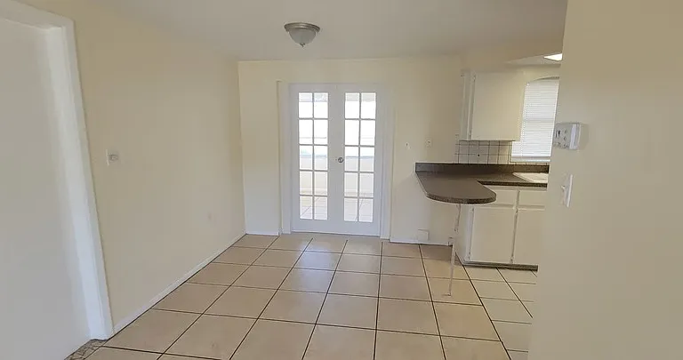 3623 Holiday Lake Dr — Photo 9
