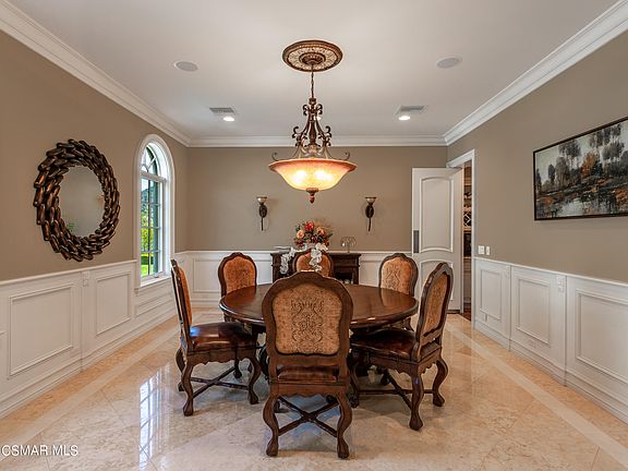 5th image of 78 Queens Garden Dr