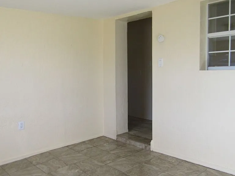 3412 NW Lincoln Ave — Photo 10