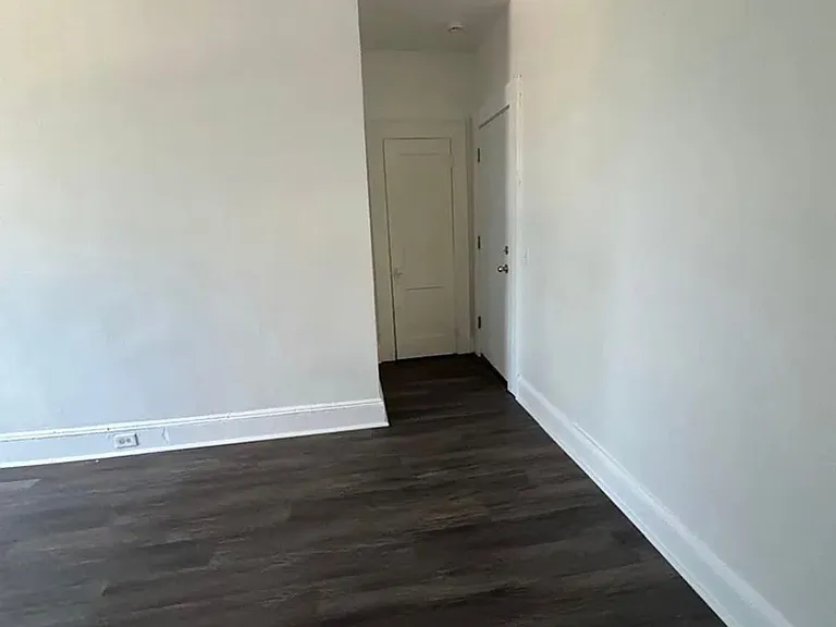 408 Charles St #10 — Photo 2