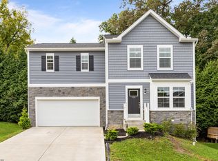 103 Bur Oak Ln, Morgantown, WV 26508