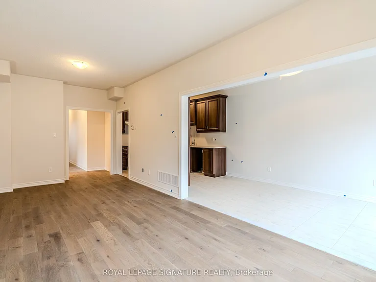 56 Baker St — Photo 8